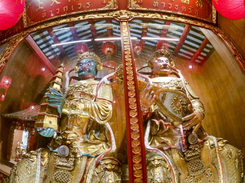 Bangkok: Discover a Taste of Chinatown – 2 Hr Walking Tour - Starting at Wat Mangkon MRT Exit 3