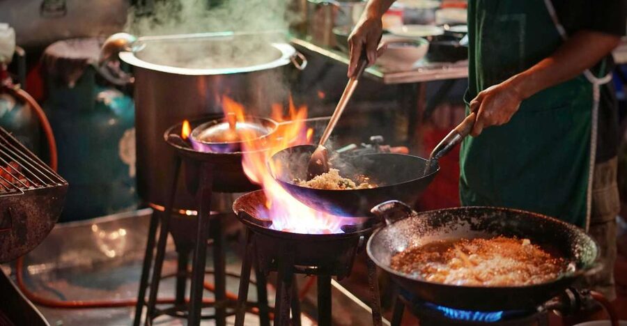 Bangkok: Discover a Taste of Chinatown – 2 Hr Walking Tour - What the guides add beyond the plate