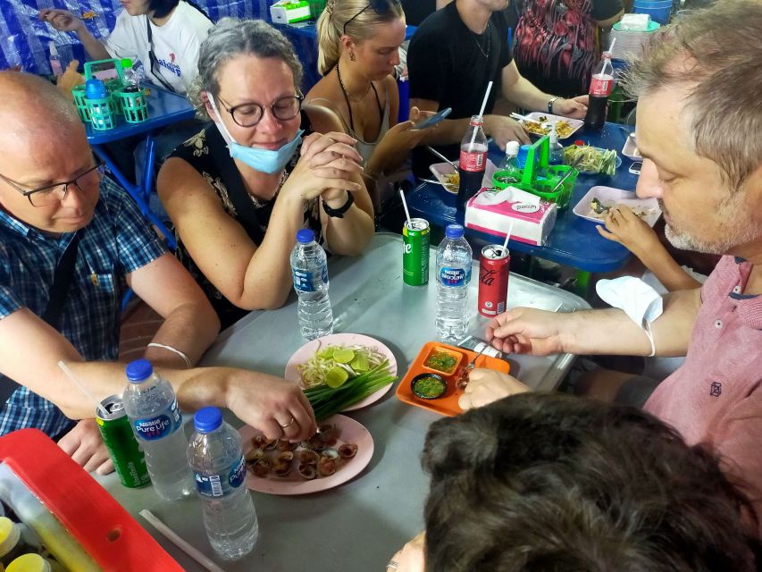 Bangkok: Discover a Taste of Chinatown – 2 Hr Walking Tour - The advantage of a very small group
