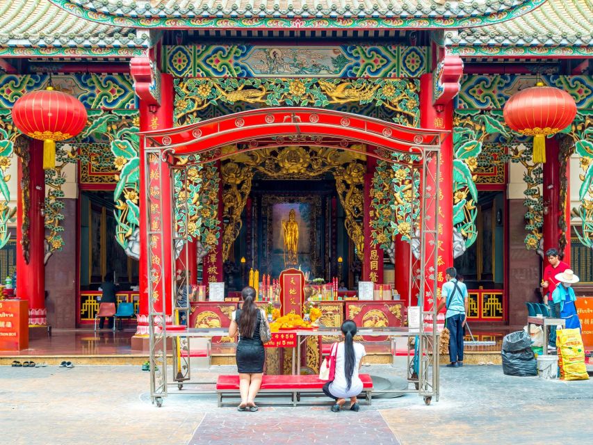 Bangkok: Discover a Taste of Chinatown – 2 Hr Walking Tour - Comfort, access, and who should skip it