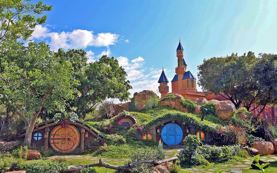 Bangkok: Dream World Entrance Ticket - Timing, entry, and the Saturday question