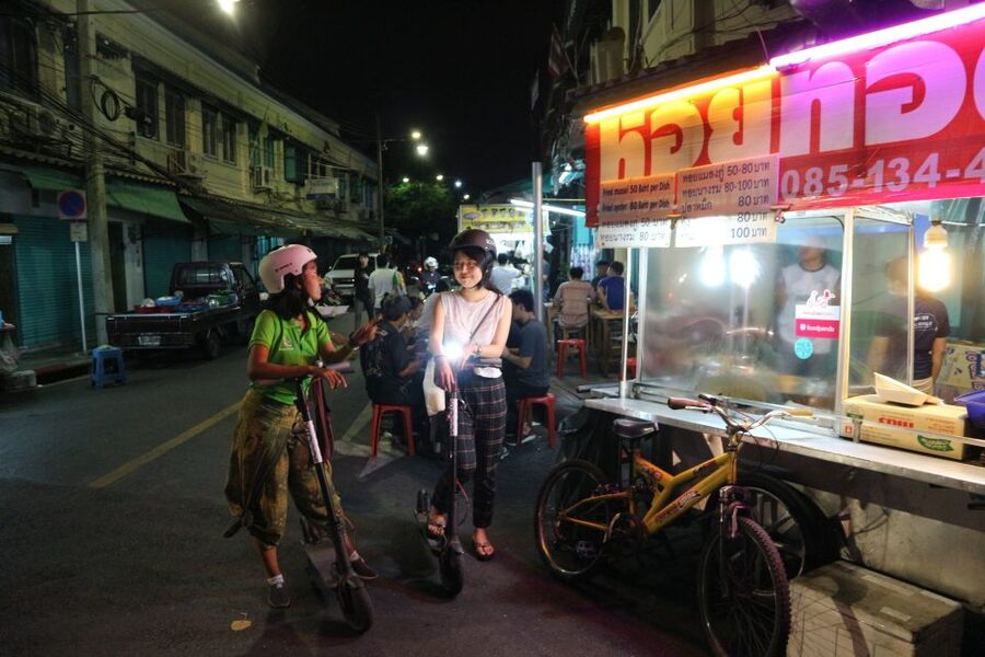 Bangkok: E-Scooter Night Tour with Local Street Food - Is riding an e-scooter in Bangkok comfortable?