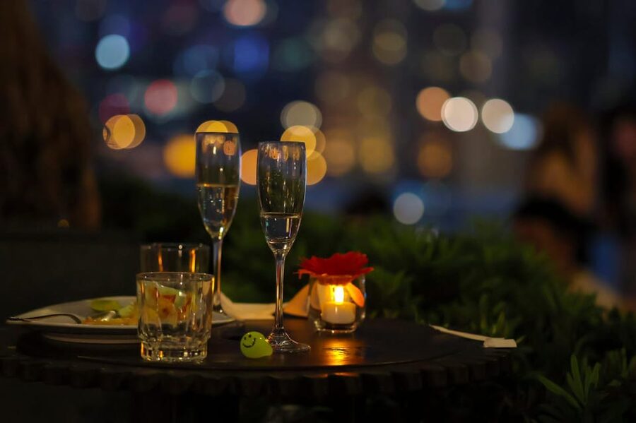 Bangkok: Fallabella River Front Iconsiam - A riverside meal inside ICONSIAM