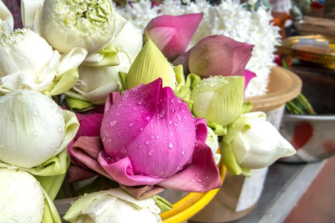 Bangkok Floating Markets and Boat Tour - The canal boat shows everyday Bangkok