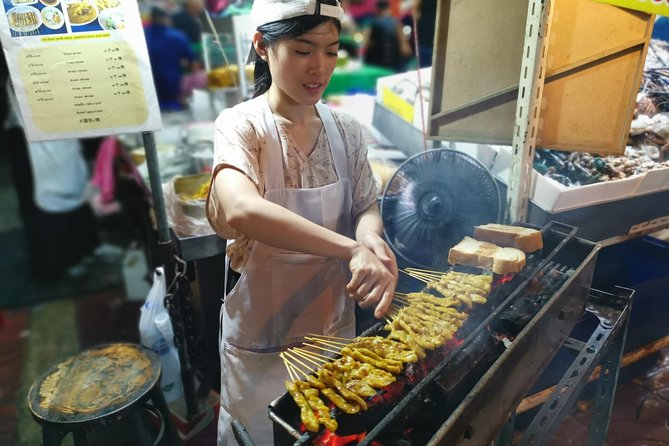 Bangkok Food Tour By Night - The guide can make or break the evening
