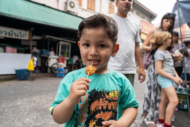 Bangkok Food Tour of Bang Rak with Local Guide - Bang Rak is the meal, not just the backdrop