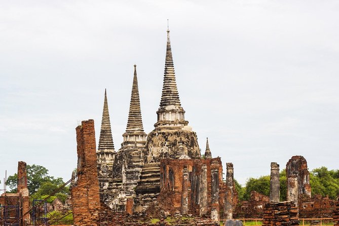 Bangkok Full Day Ayutthaya landmark Guided Tour - Wat Chaiwatthanaram and its Khmer-style design