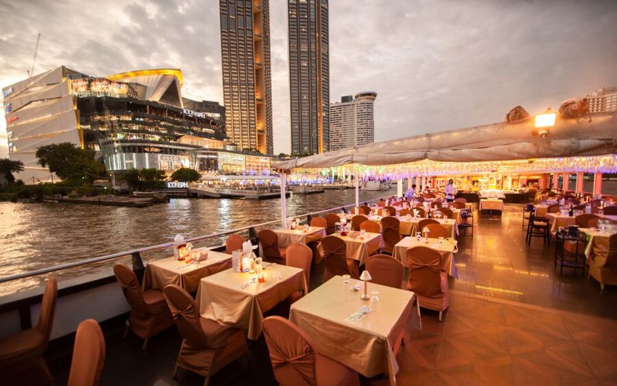 Bangkok: Grand Chao Phraya Dinner Cruise with Live Show - Thai classical dance and live singers