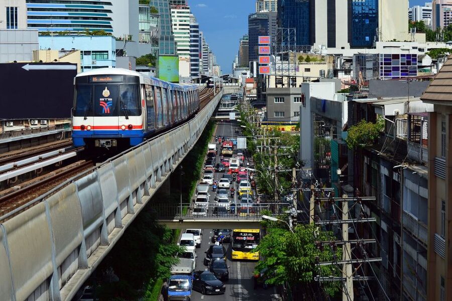 Bangkok: Grand palace and Iconic temple Half-Day Private - Wat Pho and the Reclining Buddha