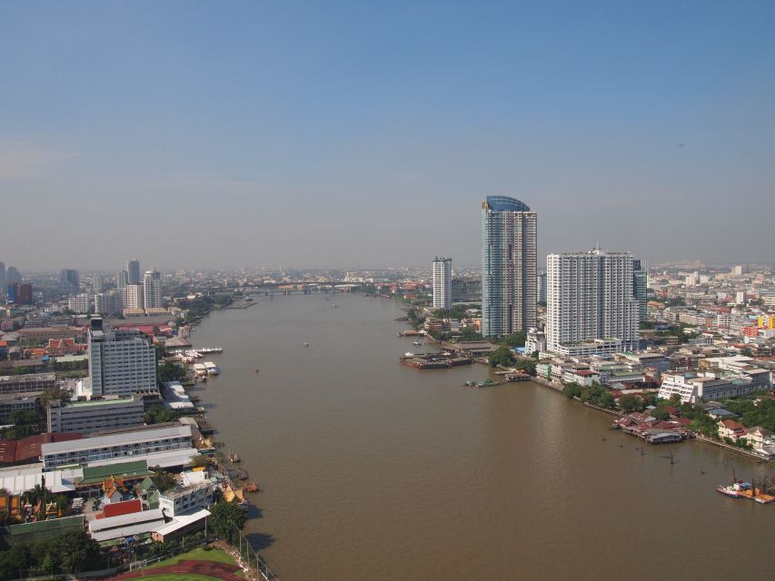 Bangkok: Grand palace and Iconic temple Half-Day Private - What the guide adds to the visit