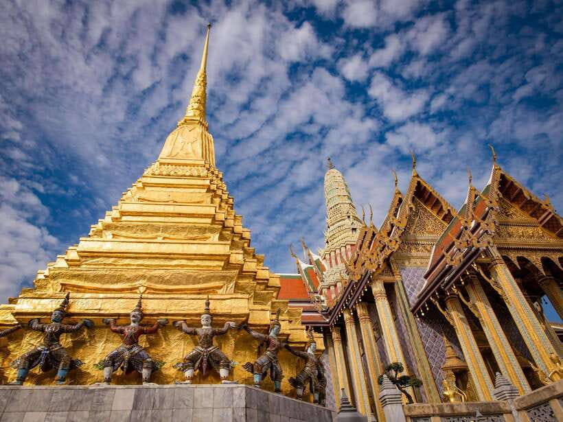 Bangkok: Grand Palace and Wat Phra Kaew Guided Walking Tour - Key points at a glance