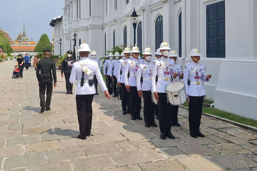 Bangkok Grand Palace & Emerald Buddha Flexible Pass w/ Audio - What the audio tour adds