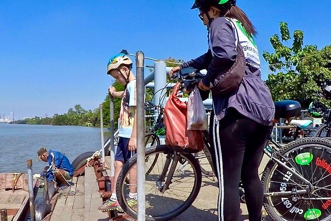 Bangkok Green Oasis 4-Hour Bike Tour with Boat Ride - Bang Kachao’s narrow lanes and raised paths