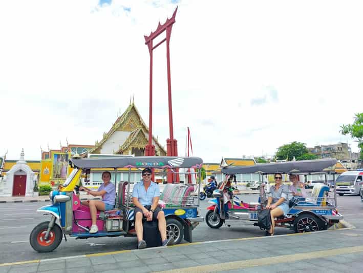 Bangkok: Guided Tour in a Typical Thai Tuk-Tuk - Grand Palace: a grand view, not an interior visit