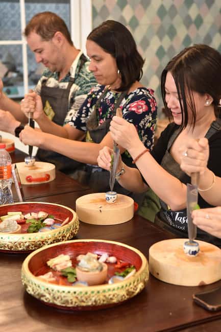 Bangkok: Hands-on Thai Cooking Class & Market Tour in Sathon - Who should book this Sathon cooking class