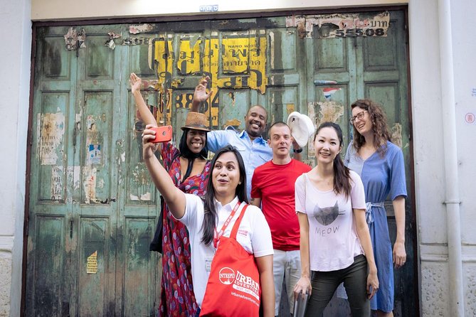 Bangkok Hidden Gems: Talad Noi, Chinatown & Street Food Tour - Hong Sieng Kong and a riverside change of pace