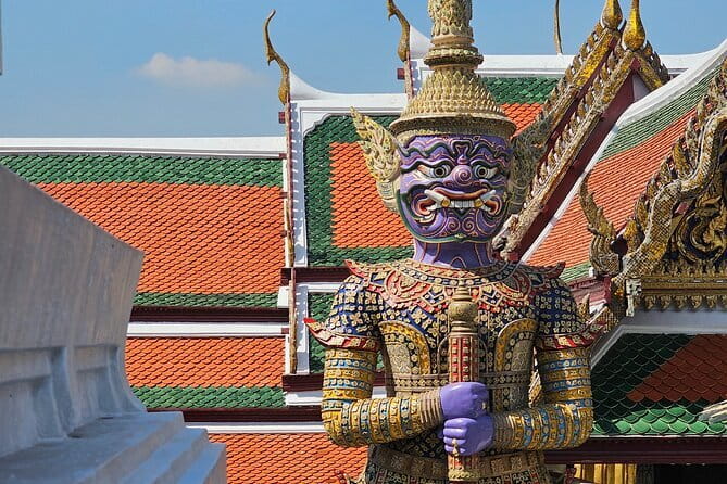Bangkok : History Temples Markets and Food Tasting - Meeting at Tha Chang Pier