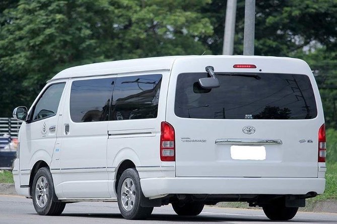 Bangkok hotel to Pattaya hotel transportation - Choosing between a car and a mini van