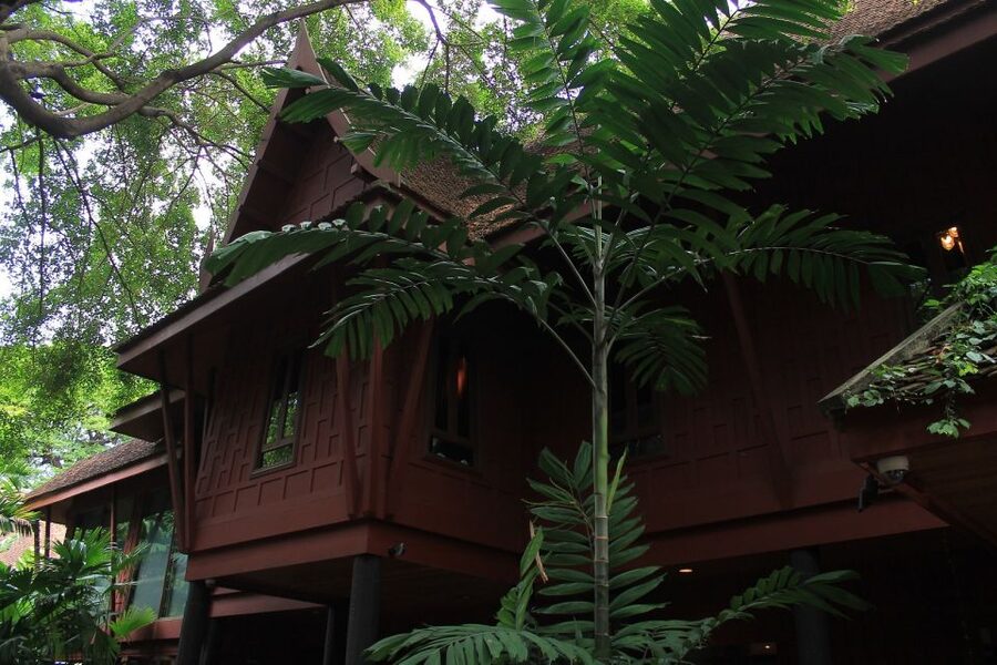 Bangkok: Jim Thompson House and Baan Krua Community Tour - Should you book the Jim Thompson and Baan Krua tour?