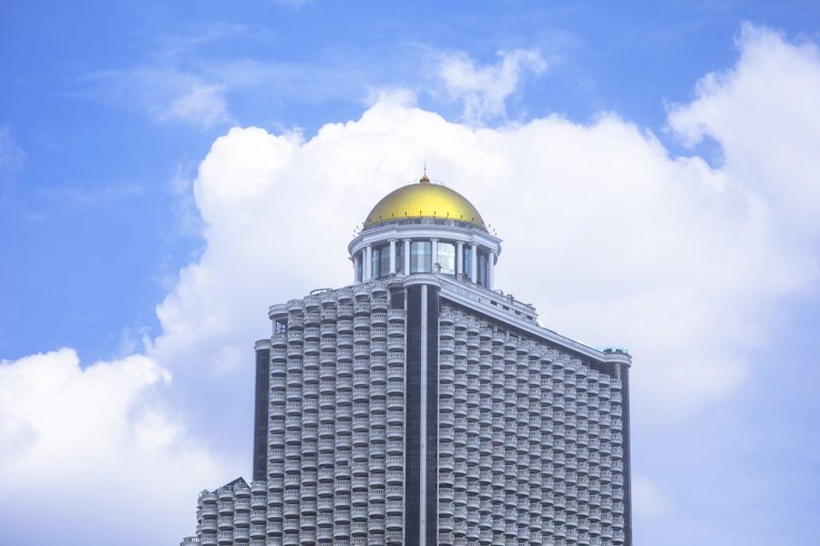 Bangkok: Lebua Rooftop Bar Reservation & Round-Trip Transfer - Key points to know before you book