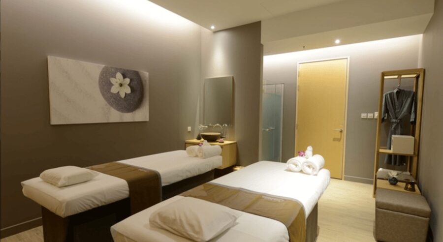 Bangkok: Let's Relax Onsen Thonglor E-Voucher - Choosing between the bath and massage options