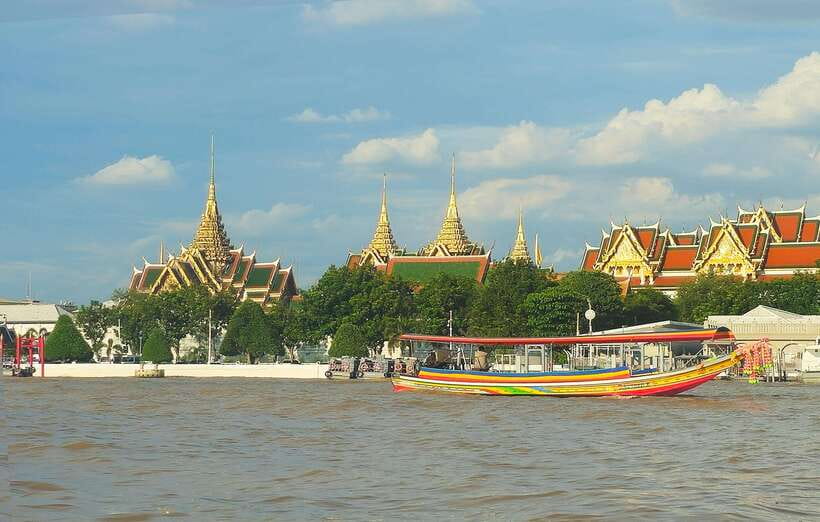 Bangkok Long Boat Canal a Big Buddha & Culture Markets Tour - Why Thonburi gives you a different Bangkok