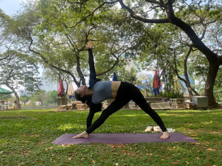 Bangkok: Lumpini Park Yoga Experience - A realistic look at the outdoor setting