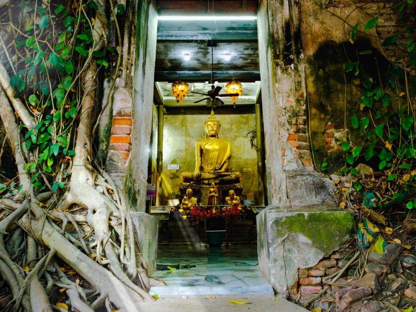 Bangkok: Maeklong Railway & Amphawa Floating Market Day Trip - How the long Bangkok day works
