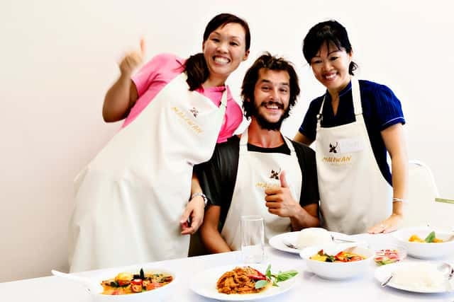 Bangkok: Maliwan Thai Cooking Class with Market Tour - Four dishes, with the menu chosen in advance