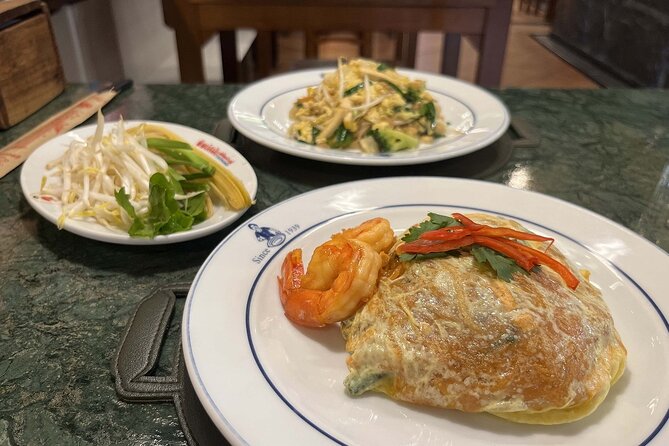 Bangkok Michelin Food Tour (3 Stops, 8 tastings) - Why this Bangkok food tour feels different