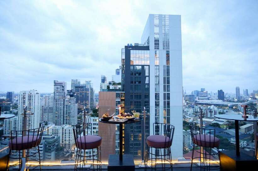 Bangkok: Mojjo Rooftop Lounge & Bar Food & Beverage Package - Who will get the most from this rooftop package