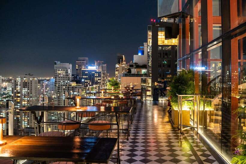 Bangkok: Mojjo Rooftop Lounge & Bar Food & Beverage Package - Is $31 a fair price?