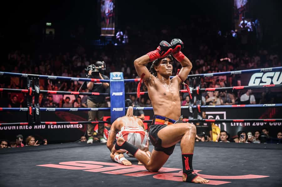 Bangkok: Muay Thai Boxing Tickets at Rajadamnern Stadium - What the three-hour program feels like