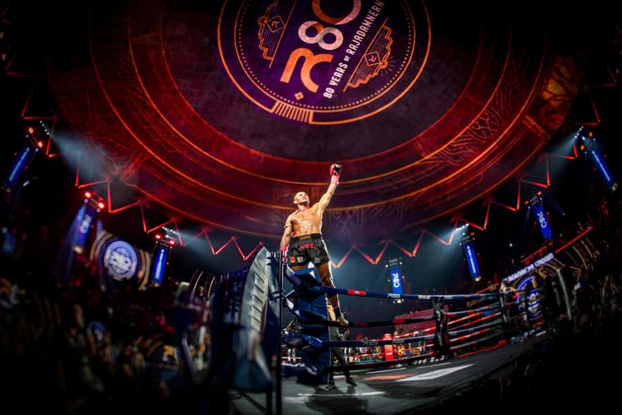 Bangkok: Muay Thai Boxing Tickets at Rajadamnern Stadium - Getting there and checking in