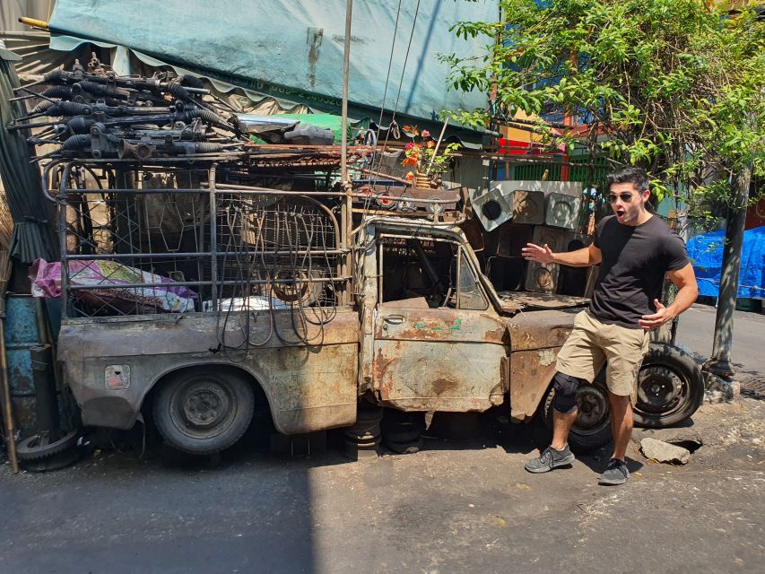 Bangkok: Must things to see in China town, Small group - Food, coffee, and a local lunch