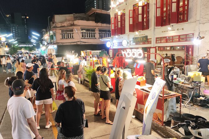 Bangkok Night Eats by Tuk Tuk - Hotel-pickup & Dinner - Yaowarat, Chinatown’s late-night food center