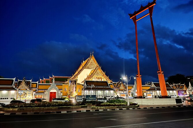 Bangkok Night Eats by Tuk Tuk - Hotel-pickup & Dinner - What more than 10 tastings really means