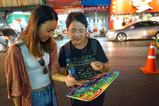 Bangkok Night Michelin Foodie Tour in Chinatown with 15+ tastings - Meeting at Wat Mangkon Station
