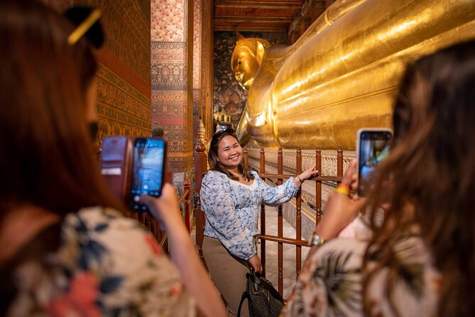 Bangkok Night Tour: Wat Arun, Wat Pho, Chinatown & Tuk Tuk Ride - Why this evening route works in Bangkok