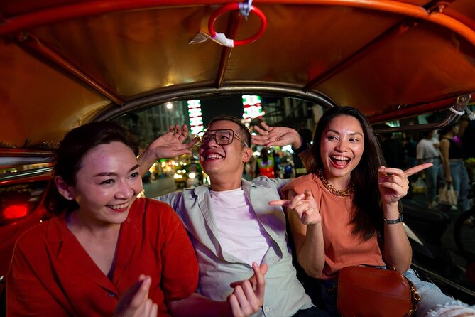 Bangkok Night Tour: Wat Arun, Wat Pho, Chinatown & Tuk Tuk Ride - Wat Pho and the reclining Buddha