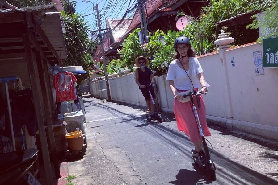 Bangkok : Old City Guided E-Scooter &/or Bike Tour - Wat Chana Songkhram and Khao San Road