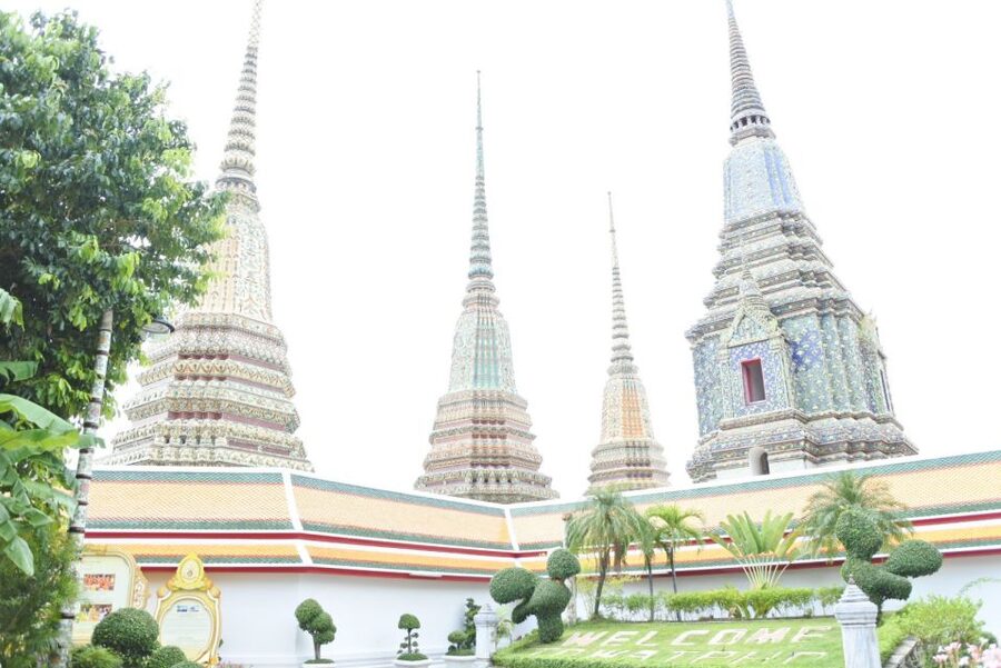 Bangkok: Private Thonburi Longtail Boat Tour & Wat Pho Visit - Seeing Bangkok from the Thonburi canals