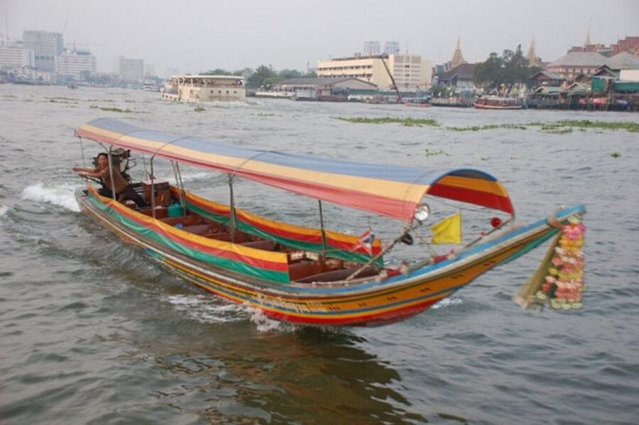 Bangkok: Private Thonburi Longtail Boat Tour & Wat Pho Visit - The Wat Pho visit and the Reclining Buddha