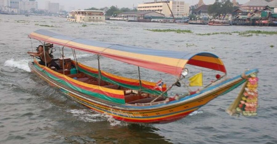Bangkok: Private Thonburi Longtail Boat Tour & Wat Pho Visit - Why the guide can make the difference