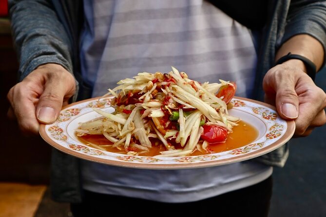 Bangkok Private Walking Food Tour with 10+ Tastings in Chinatown - The price makes sense for some groups, not everyone