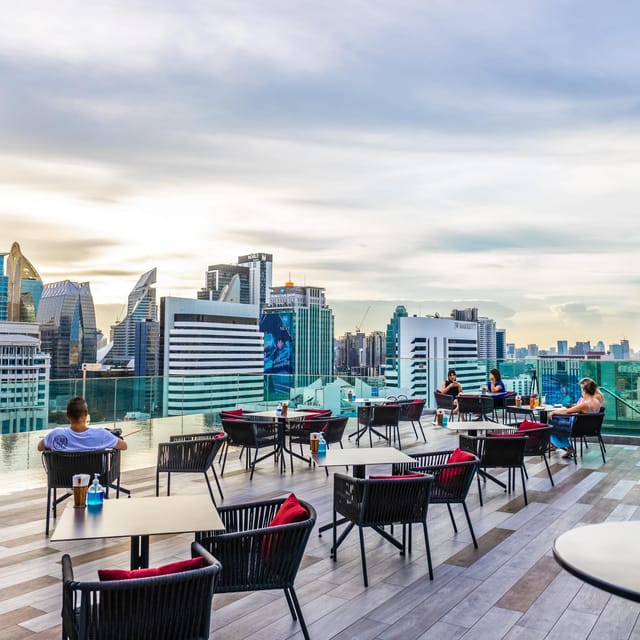 Bangkok: RedSquare Rooftop Bar at Novotel Sukhumvit 4 - The View: Bangkok From a Comfortable Height