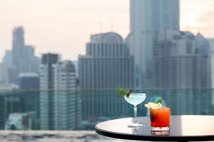 Bangkok: RedSquare Rooftop Bar at Novotel Sukhumvit 4 - Cocktails, Beer, and the 90-Minute Clock