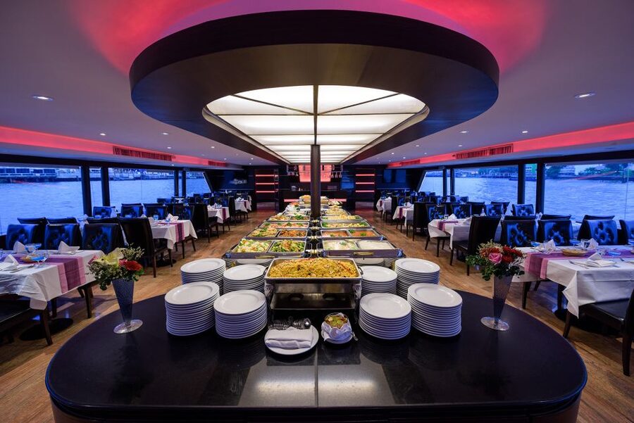 Bangkok: River Dinner Cruise on the Chao Phraya Princess - What you can expect from the international buffet
