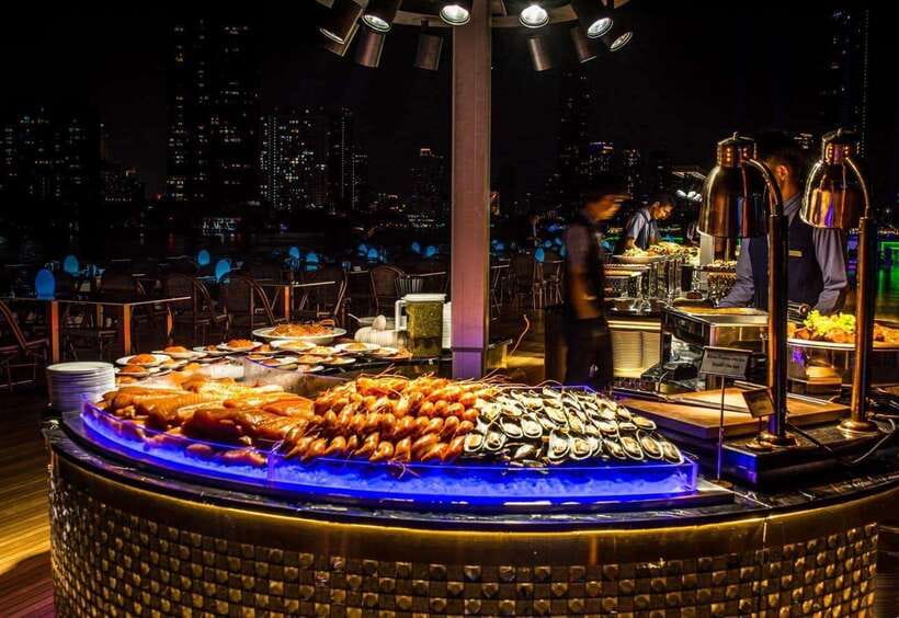 Bangkok: Royal Princess River Dinner Cruise with Live Music - Buffet dining: good value, imperfect flow