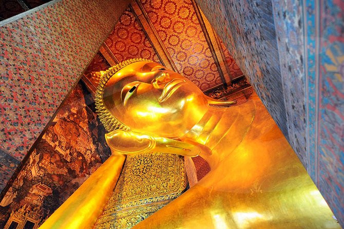 Bangkok Royal Road - Top 3 Major Monuments (Grand Palace, Wat Pho, Wat arun) - Crossing the Chao Phraya River by boat